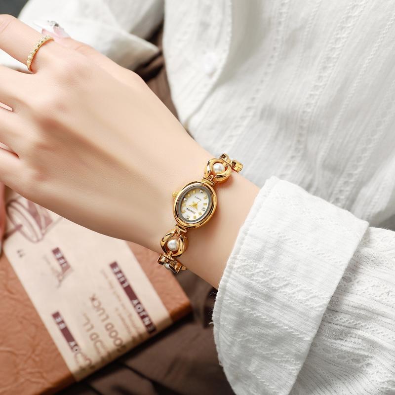 Luxury Watch Trading - Orologio medievale di lusso con perle