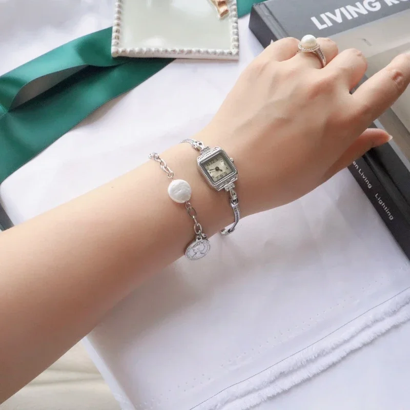 Orologio con cinturino sottile - Luxury Watch Vintage recensione e prezzo