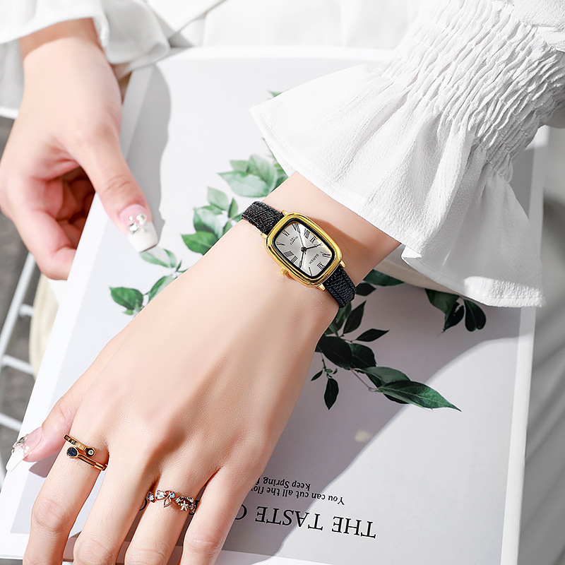 Orologio al quarzo moda donna  - Luxury Watch With Leather Strap recensione e prezzo