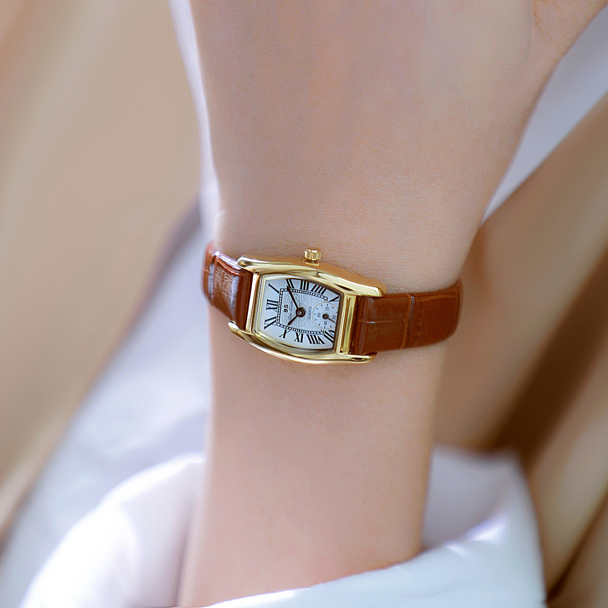 Orologio da Donna BS, Stile Re - Luxury Watch With Leather Strap recensione e prezzo