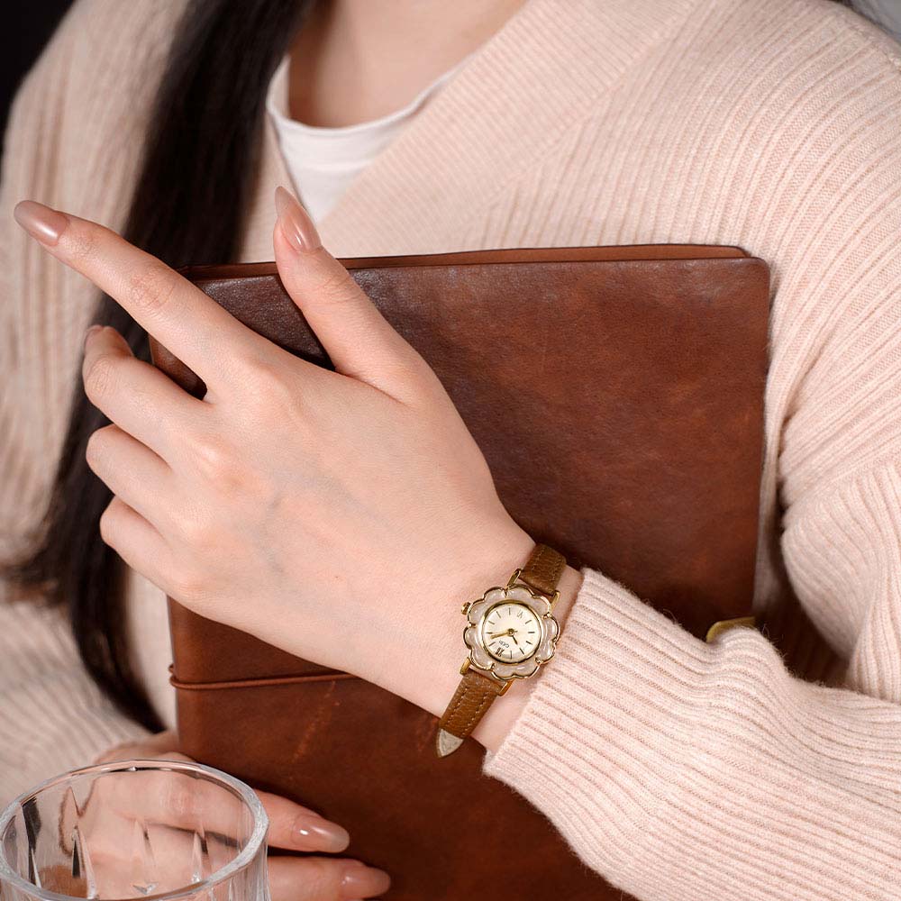 GEDI Orologio floreale retrò d - Luxury Watch With Leather Strap recensione e prezzo